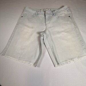 ✨Grane Slim Denim Jean Shorts Light Wash Raw Hem Distressed Size 9 Juniors
